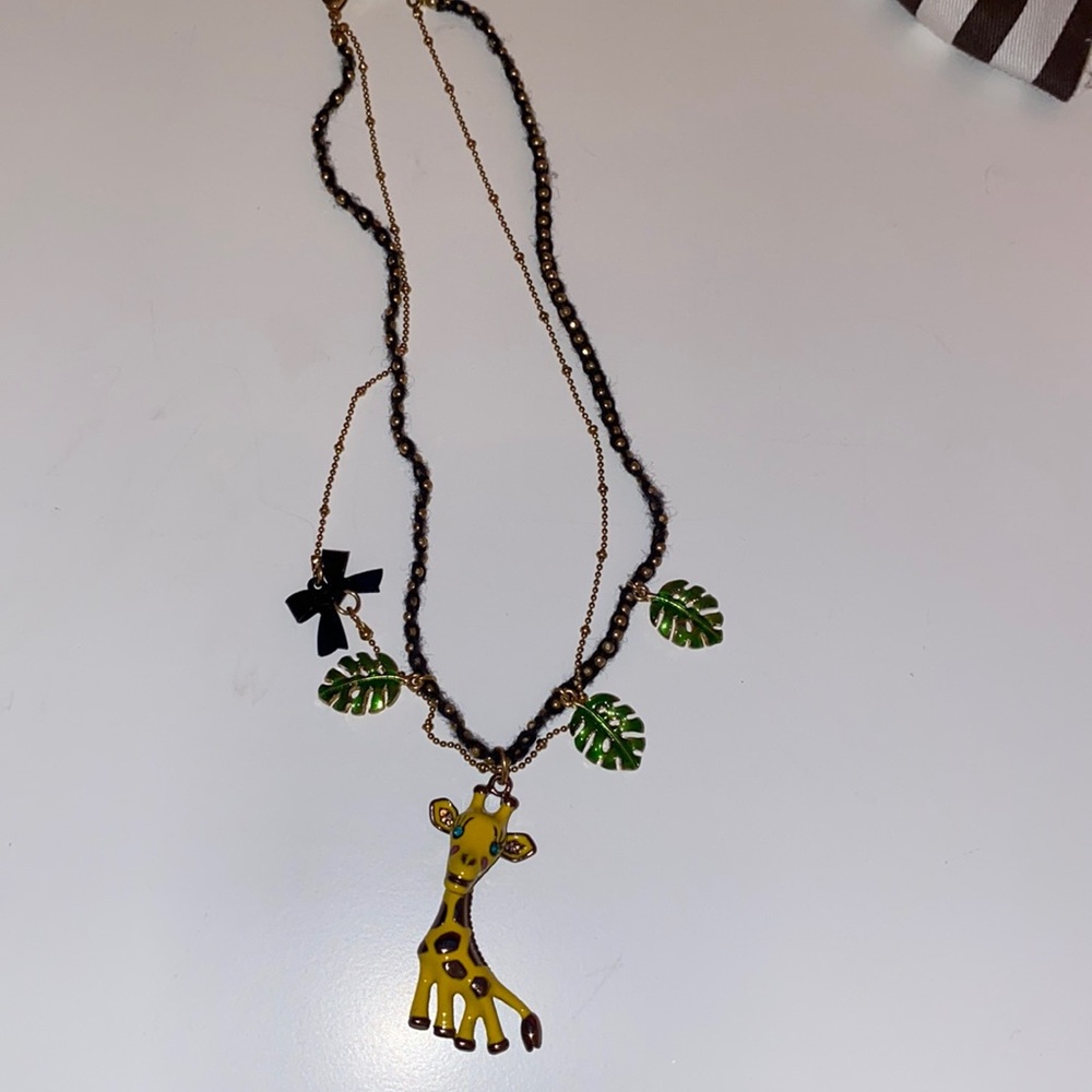 Betsy Johnson giraffe necklace